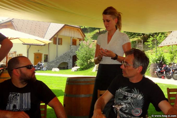 08-Gostilna Mrak-Sela pri Ratežu.jpg