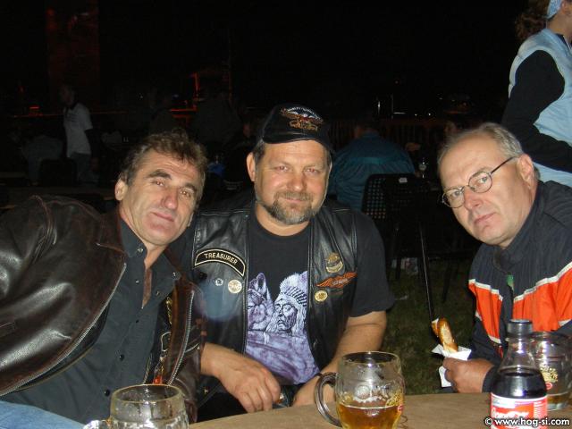 034 TRIO.jpg