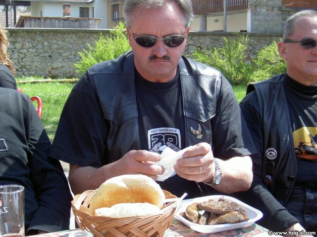 JAKA.jpg