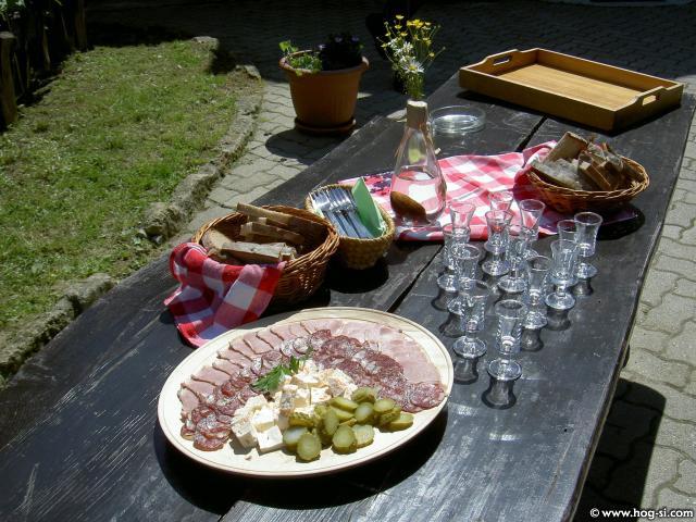 AUFŠNIT.jpg