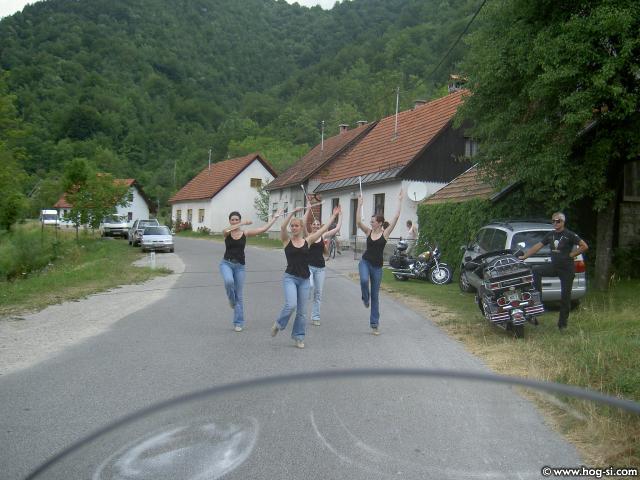 022 MAŽURETKE.jpg