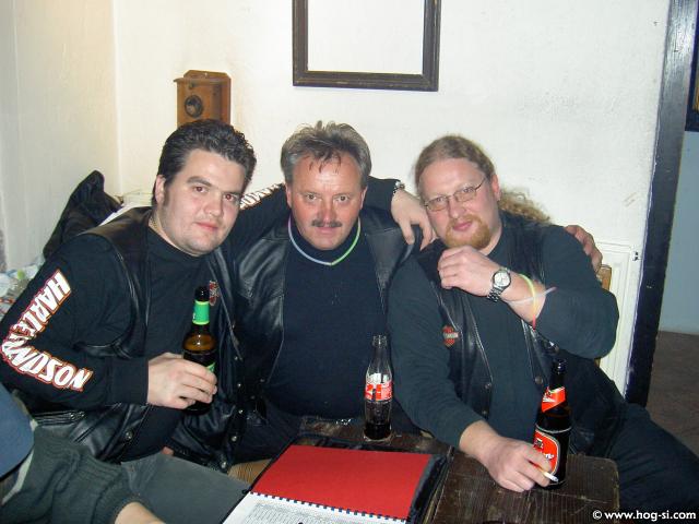 TRIO 08.jpg