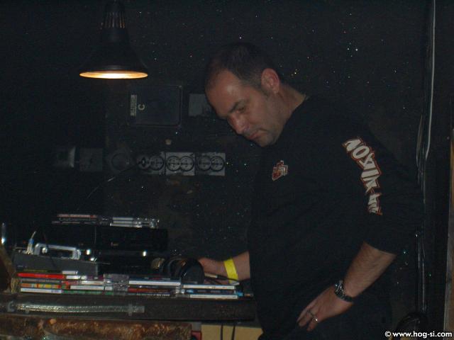 F 018.jpg
