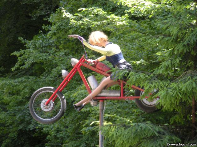 11 VISOKI MOTORISTI.jpg