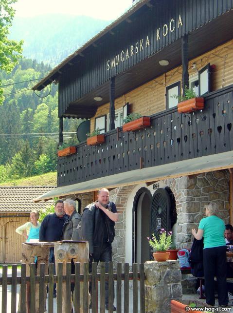 009-Postanek za kosilo.jpg