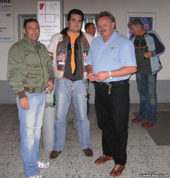 06 Dražba 09.jpg