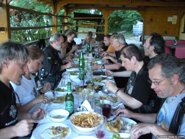38 OD RIB SAMO KOSTI...jpg
