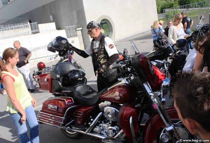 Lipa Chapter_junij 2011_046.jpg