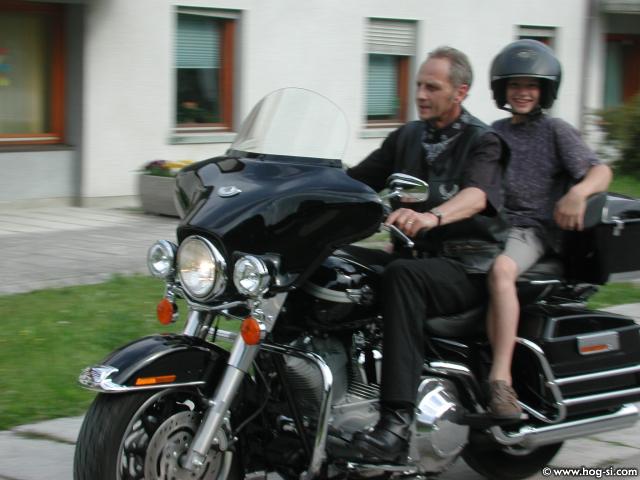 ZUIM2004d.jpg